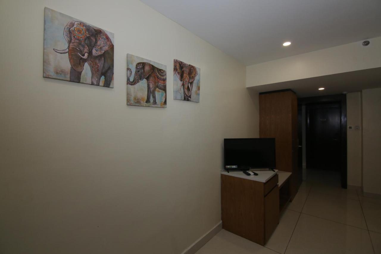 Sri Sri Sri Hotel Khammam Eksteriør billede